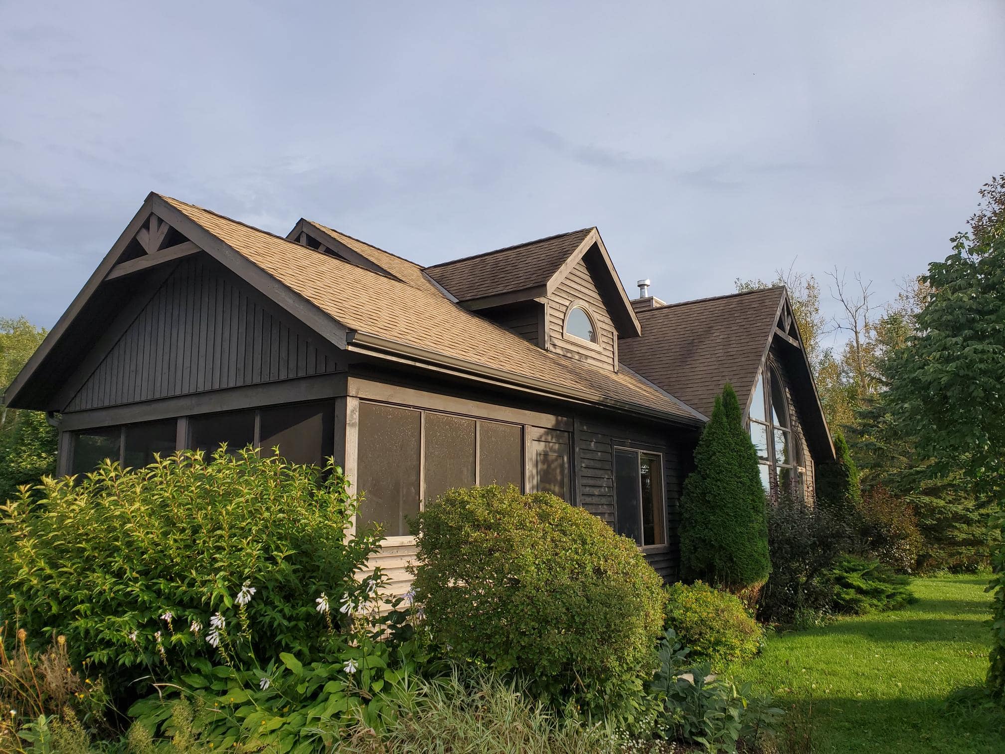 Exterior Painting Contractors Guelph-min